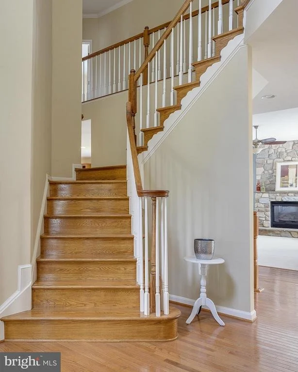 Photo of 619 PINEVIEW COURT