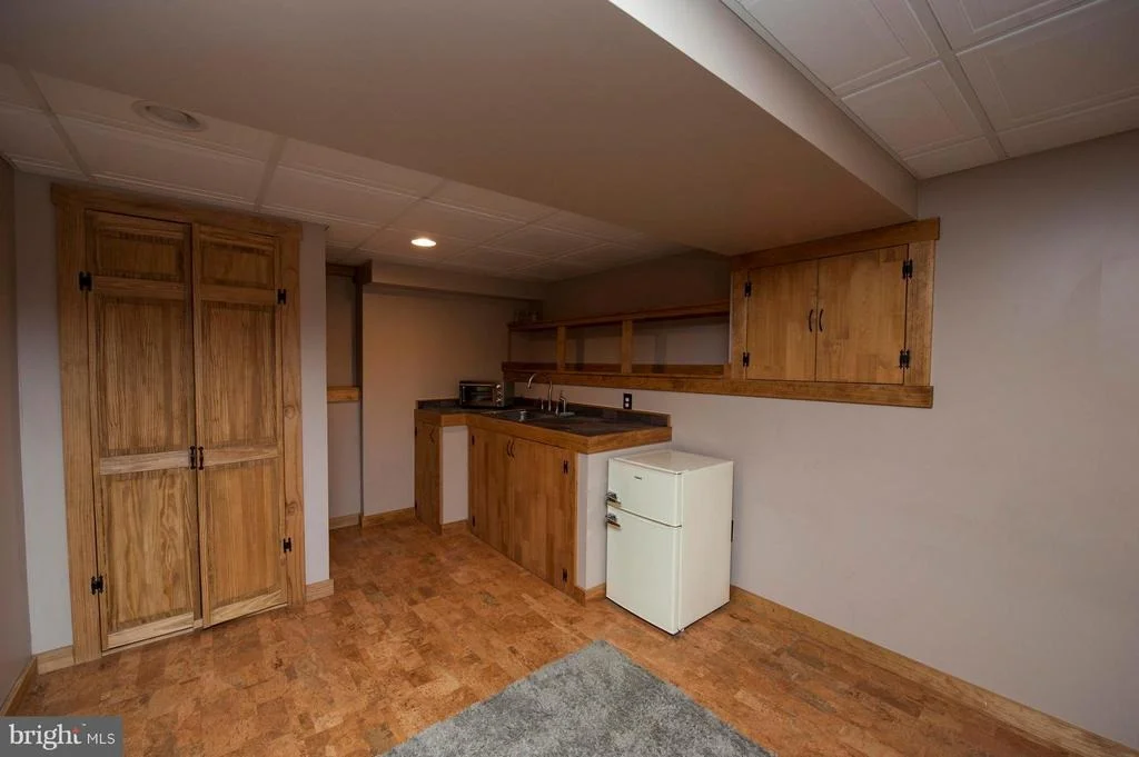 Photo of 828 WILDA DRIVE