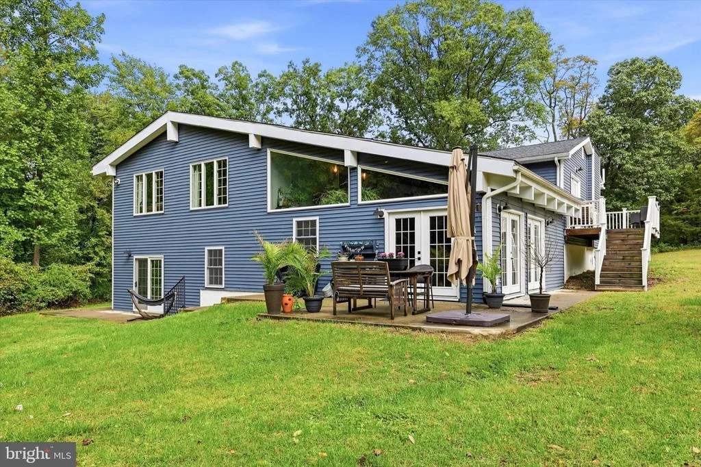Photo of 615 FOX RUN ROAD