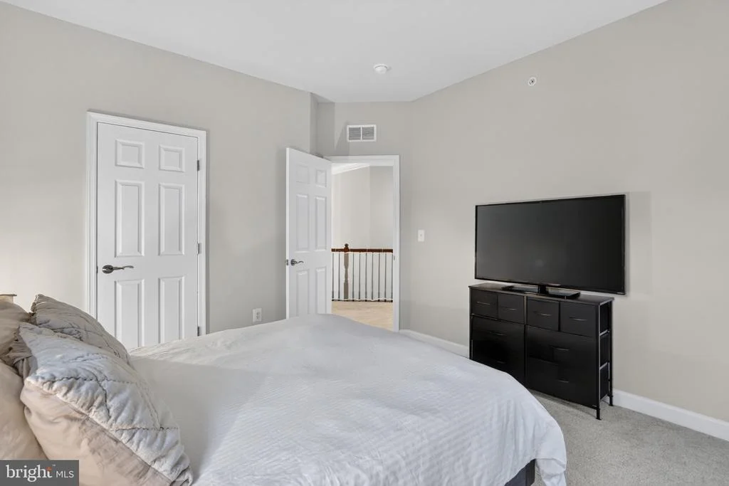 Photo of 6004 HUNT WEBER DRIVE