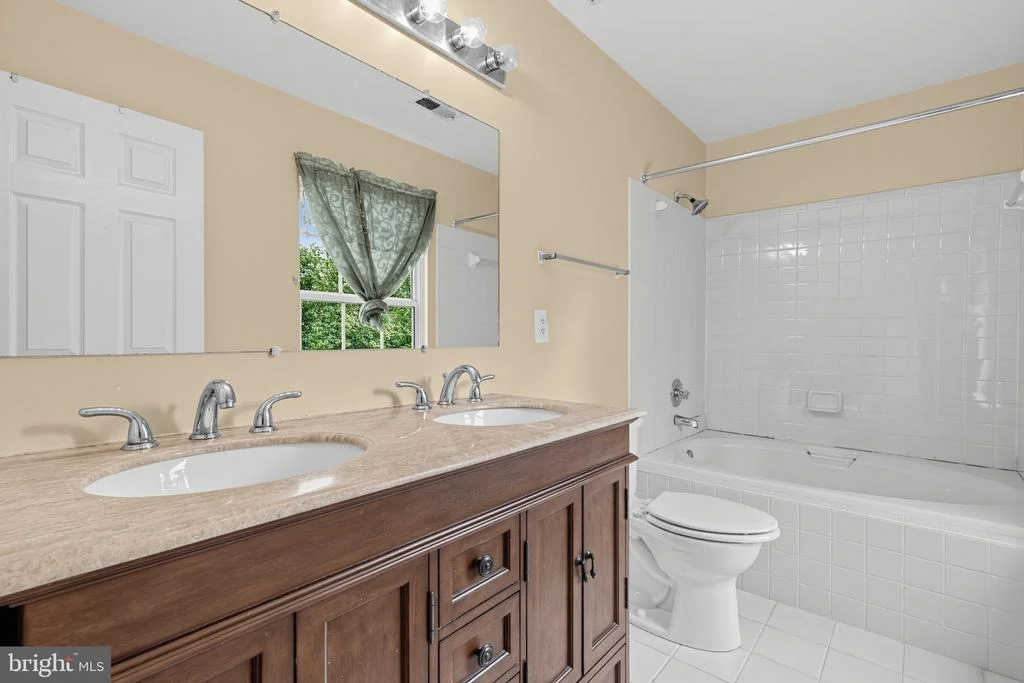 Photo of 9223 E GARY LANE E