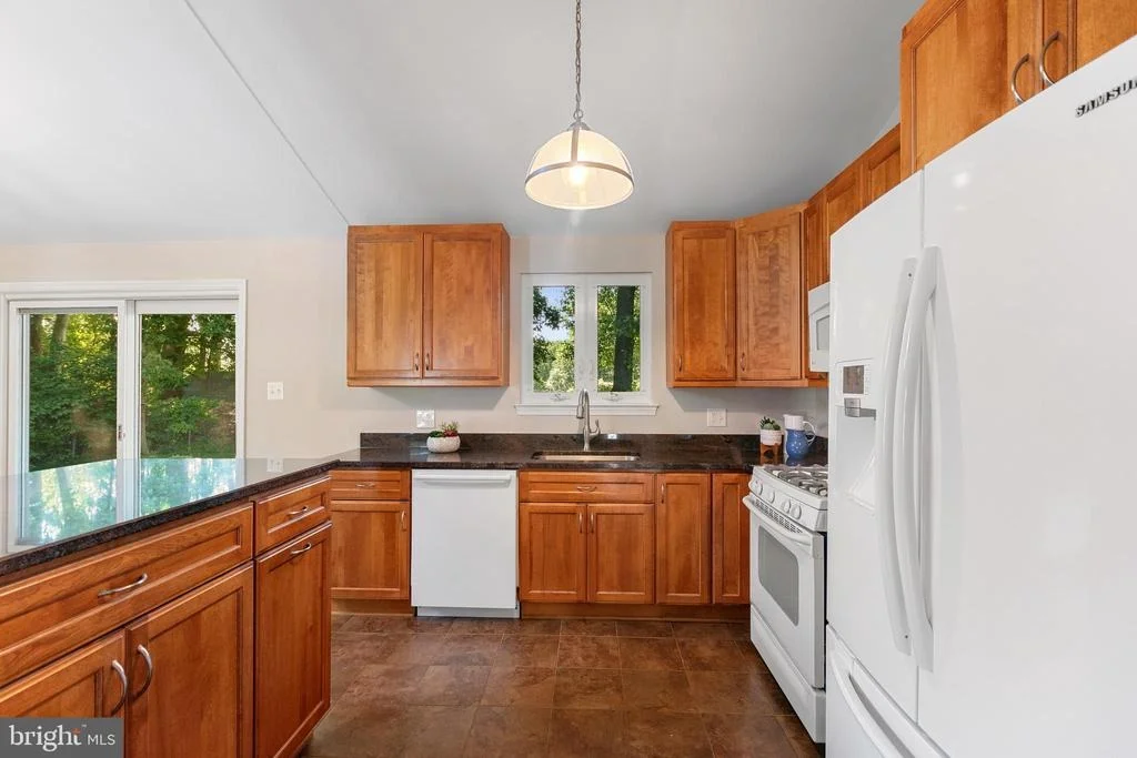 Photo of 5505 EASTBOURNE DRIVE