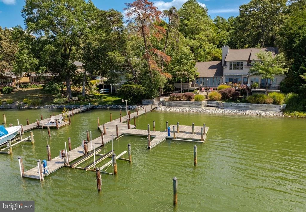 Photo of 369 DEER DRIVE