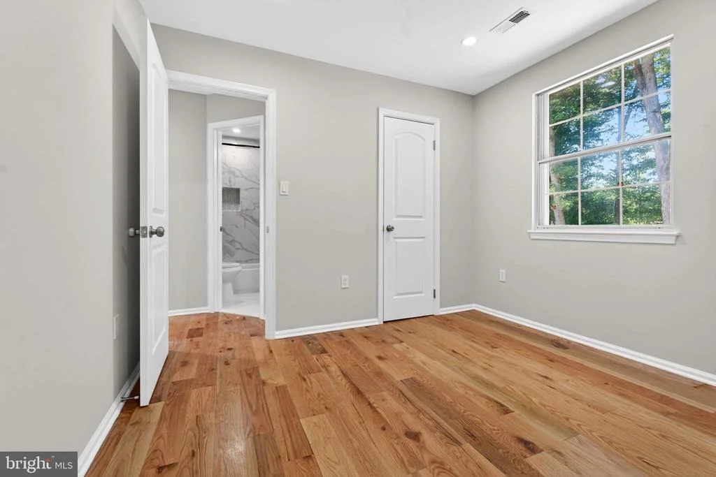 Photo of 9312 FOX RUN DRIVE