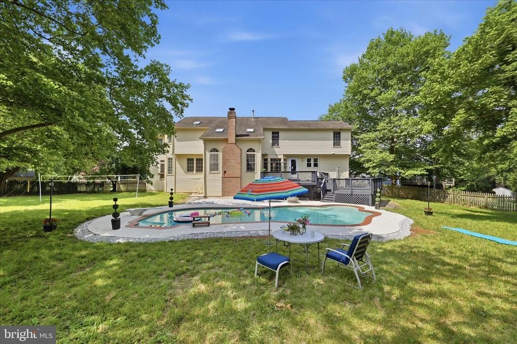 Photo of 6135 FIELDCREST COURT