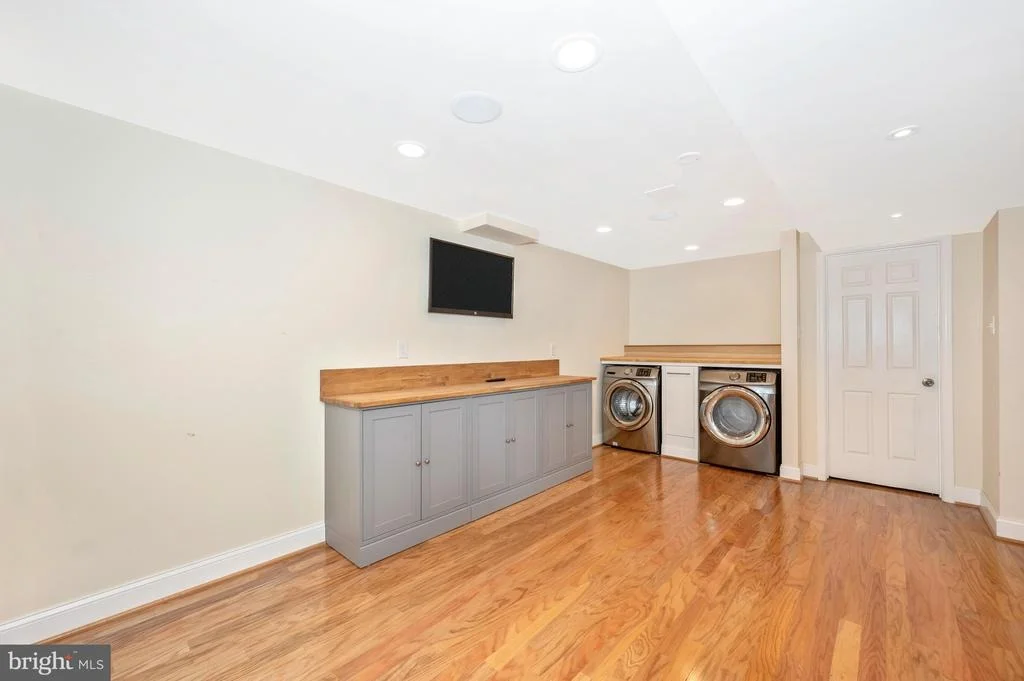 Photo of 1306 LEISTER DRIVE