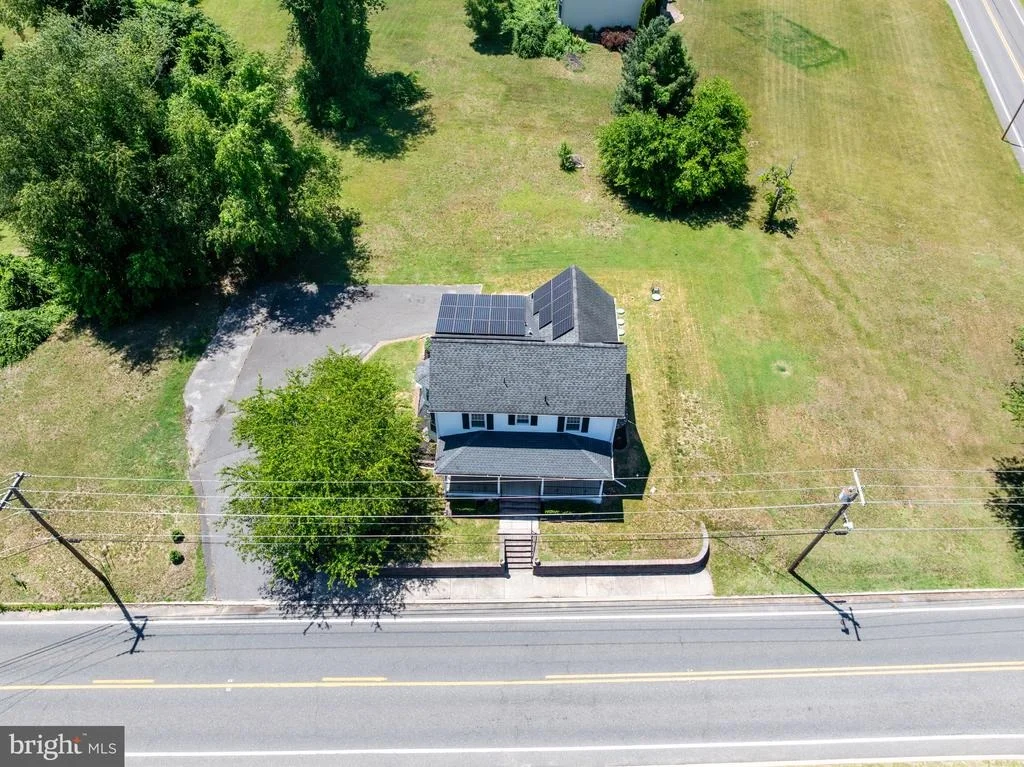 Photo of 402 BARNSBORO ROAD