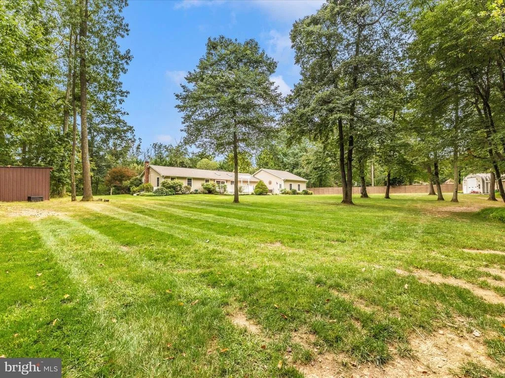 Photo of 6119 DAVIS ROAD