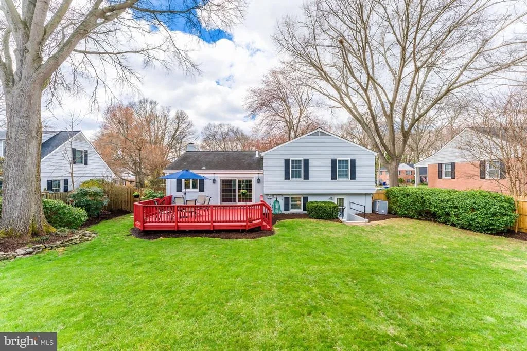 Photo of 8511 STABLE DRIVE