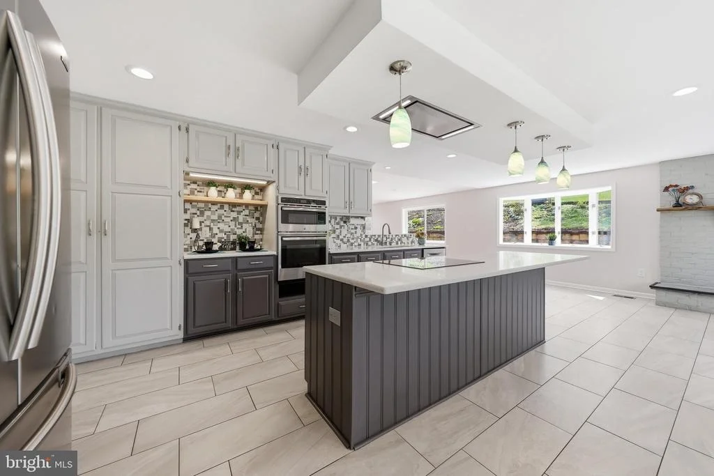 Photo of 6113 ELAINE DRIVE
