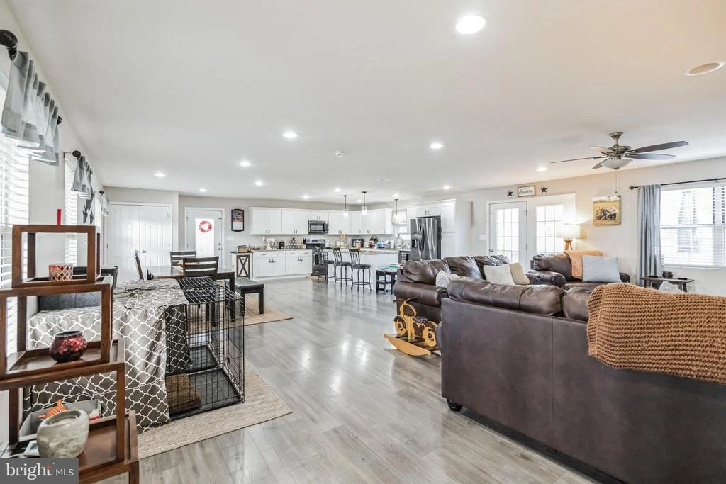 Photo of 17075 REVA ROAD