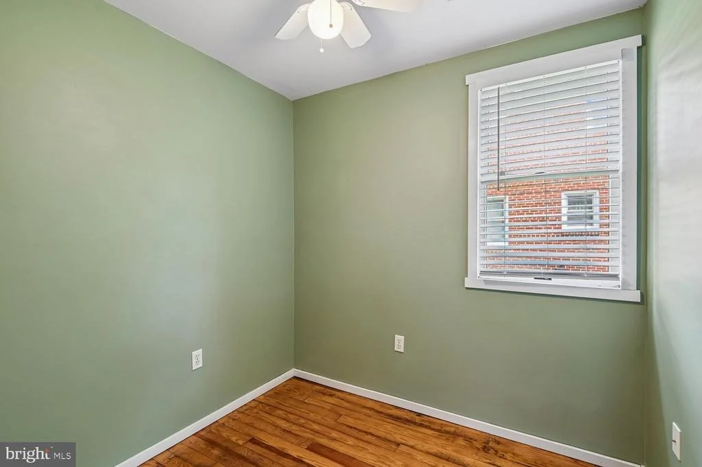 Photo of 302 LINDEN AVENUE