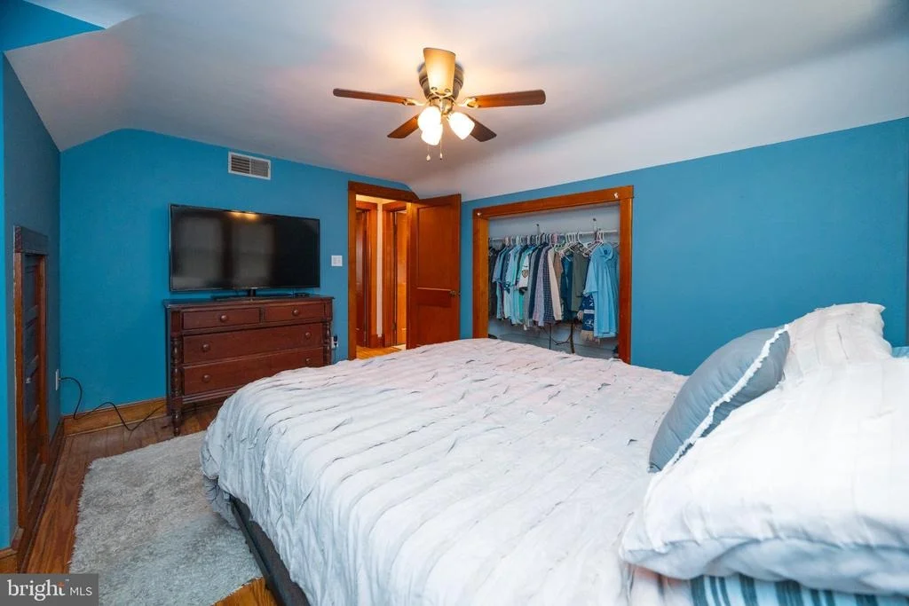 Photo of 515 LOCUST AVENUE