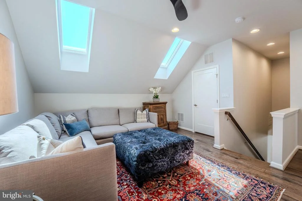Photo of 42863 BEAVER CROSSING SQUARE