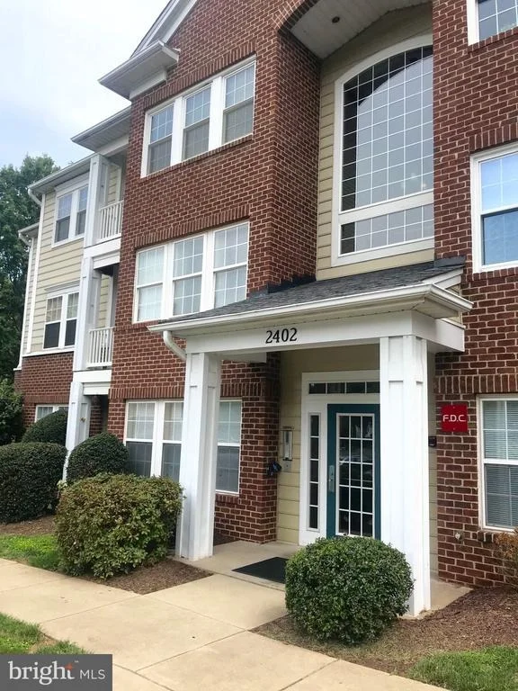 Photo of Unit 2A at 2402 ELLSWORTH WAY