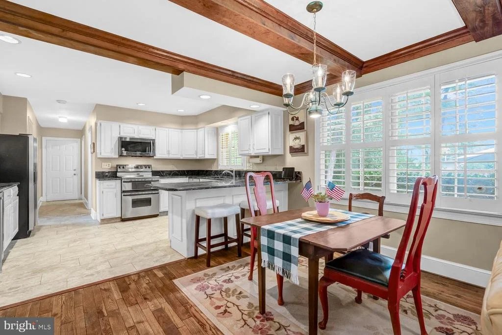 Photo of 9344 MOUNT VERNON CIRCLE