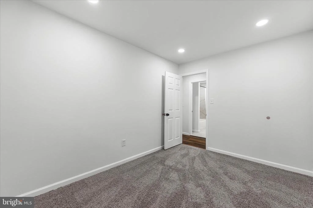 Photo of 1511 LONG POINT ROAD