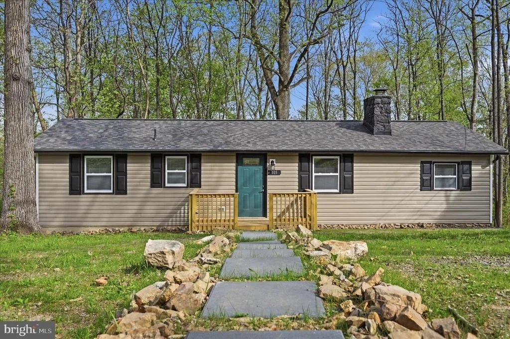 Photo of 105 BUCKSKIN TRAIL