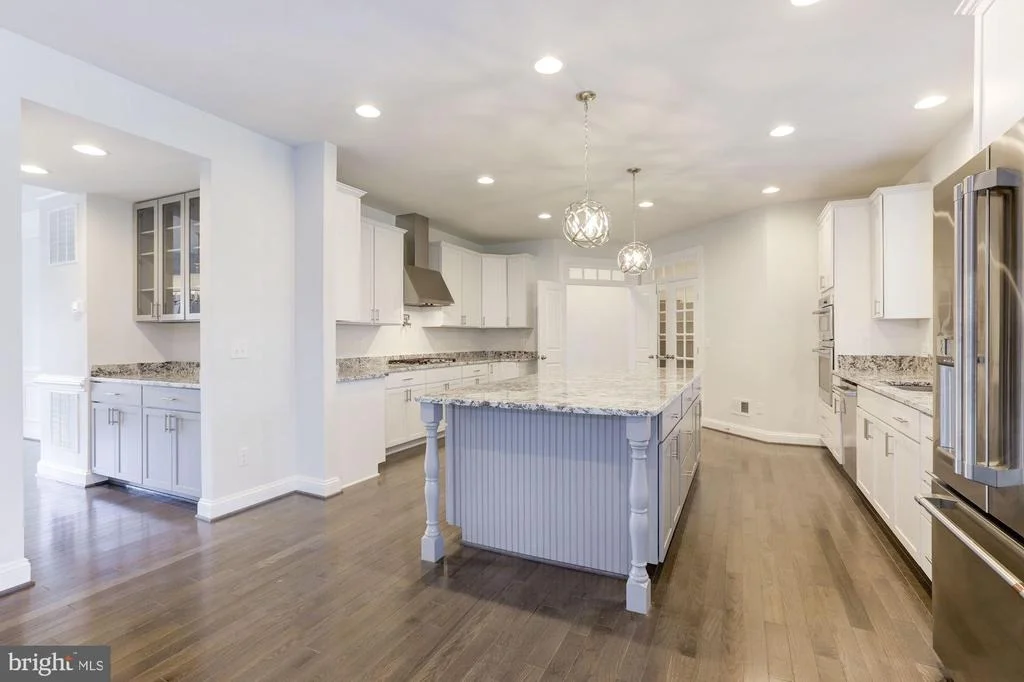 Photo of 5021 SUDLEY ROAD