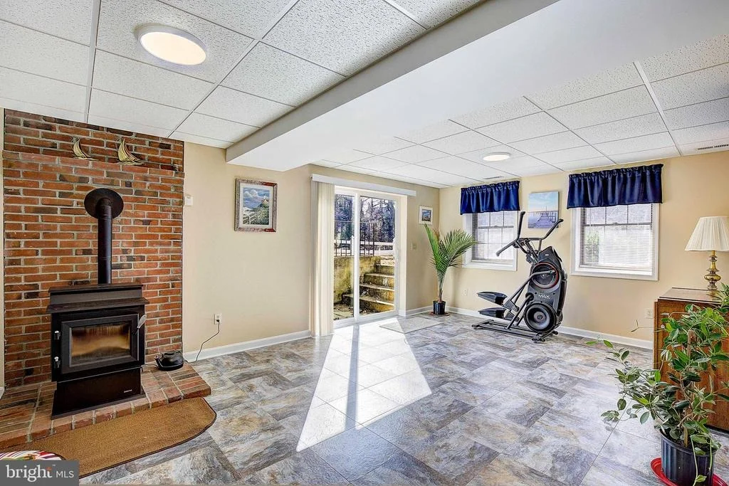 Photo of 5018 LONG BEACH ROAD