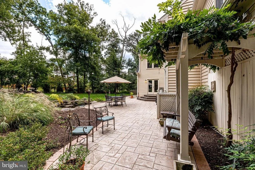 Photo of 12704 POND CREST LANE
