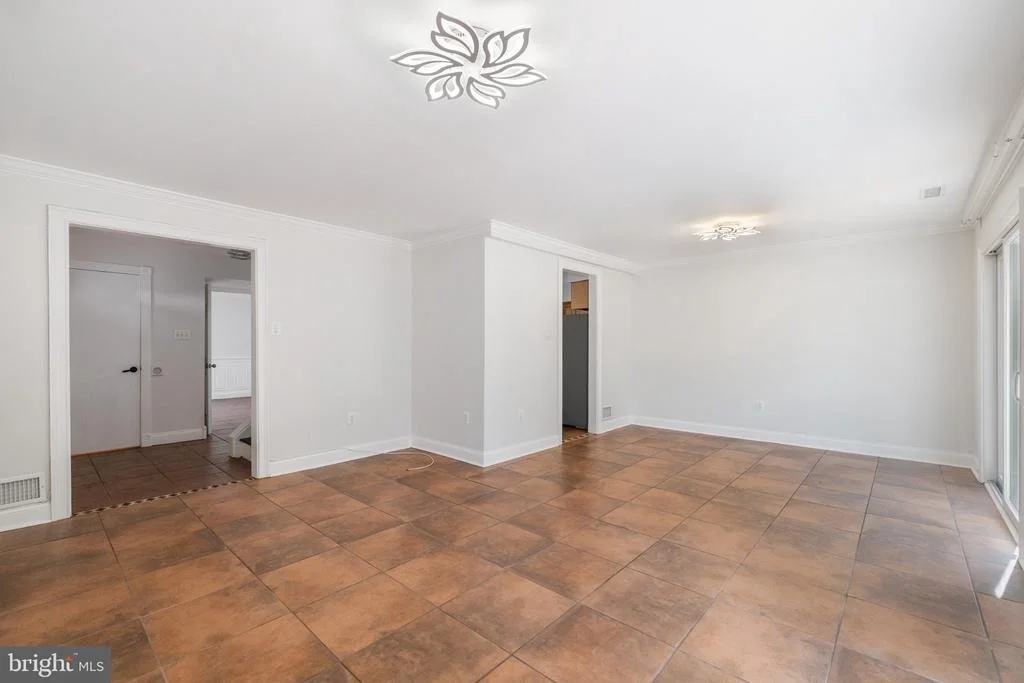 Photo of 459 WINTERBERRY DRIVE
