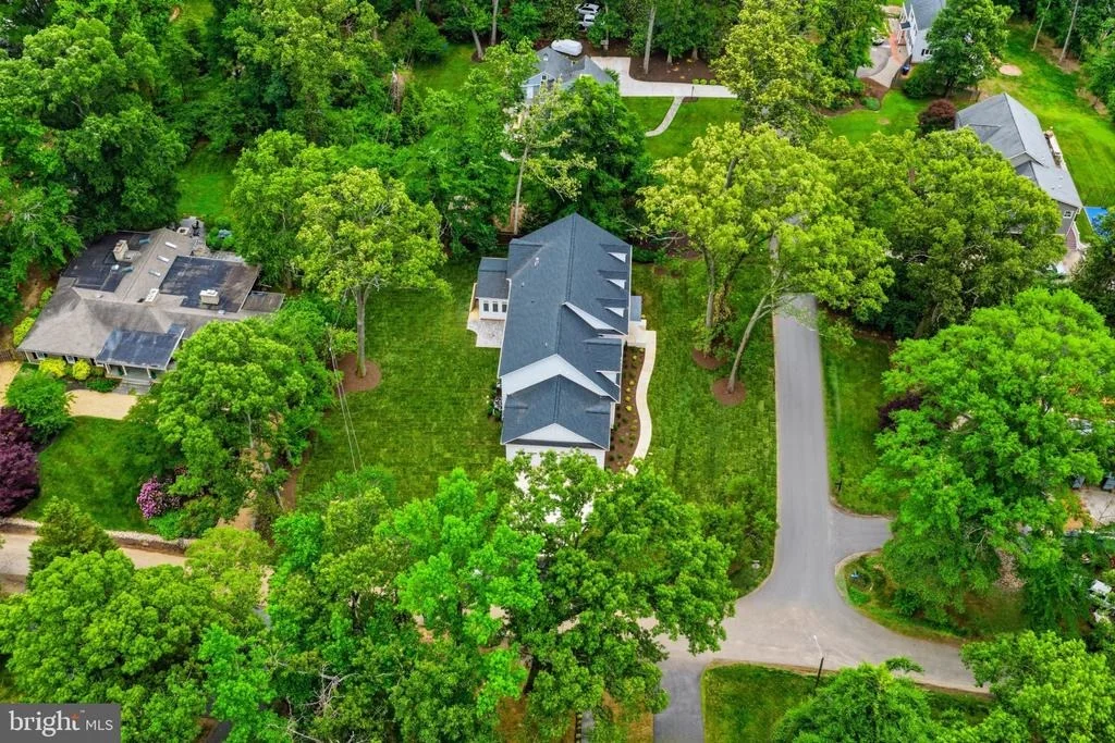 Photo of 1142 CAMERON ROAD