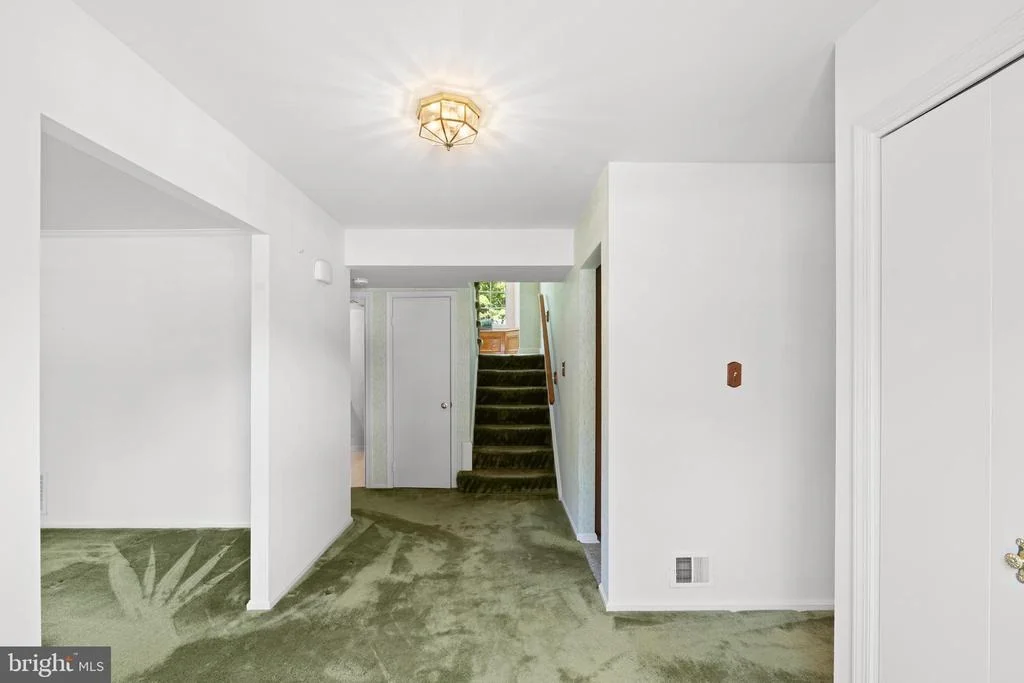 Photo of 6703 RED JACKET ROAD