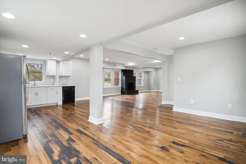 Photo of 7901 DARCY ROAD