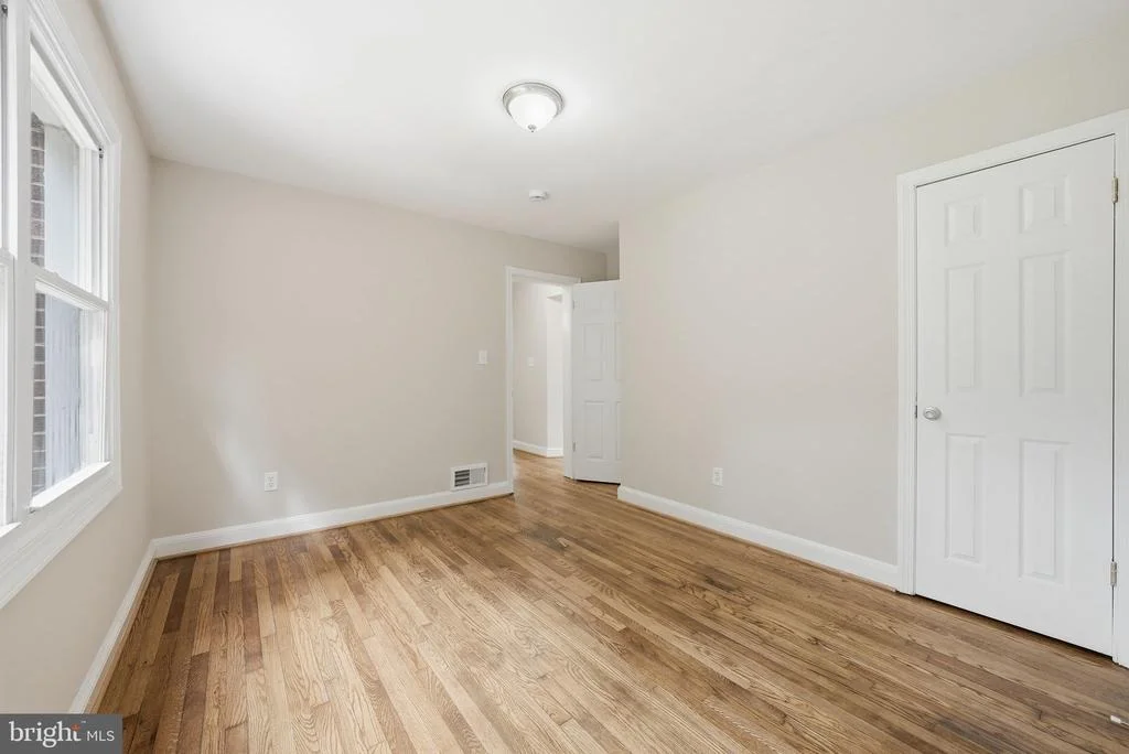 Photo of 4915 SHARON ROAD