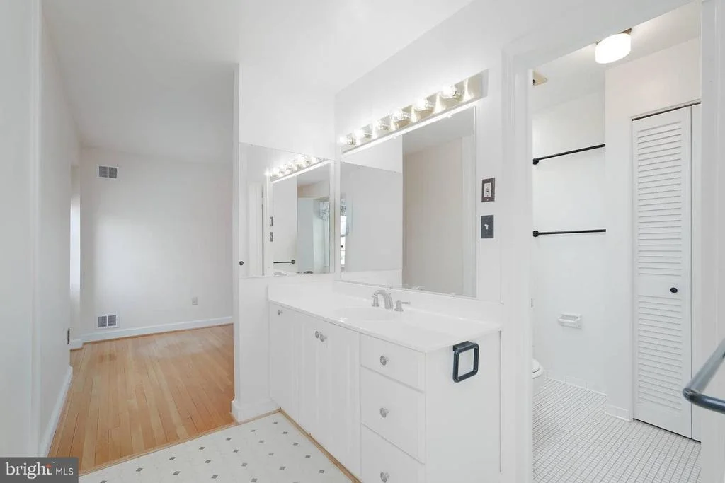 Photo of 3713 KING WILLIAM DRIVE