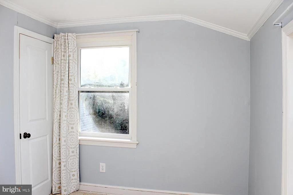Photo of 719 MAPLETON ROAD