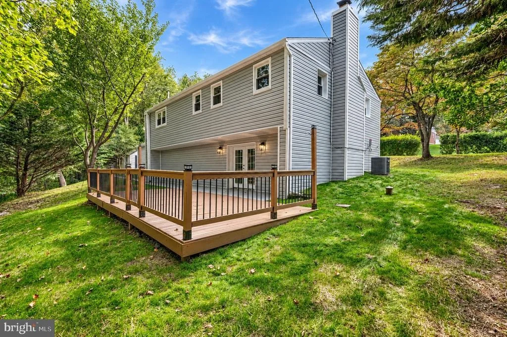 Photo of 1017 ROXLEIGH ROAD
