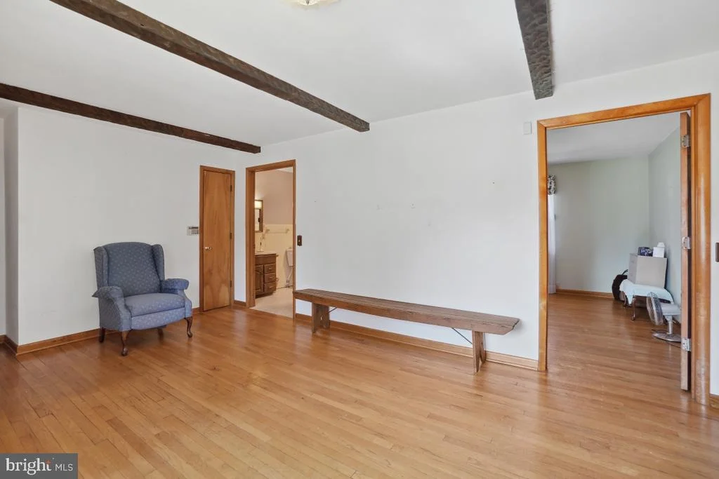 Photo of 18208 MUNCASTER ROAD