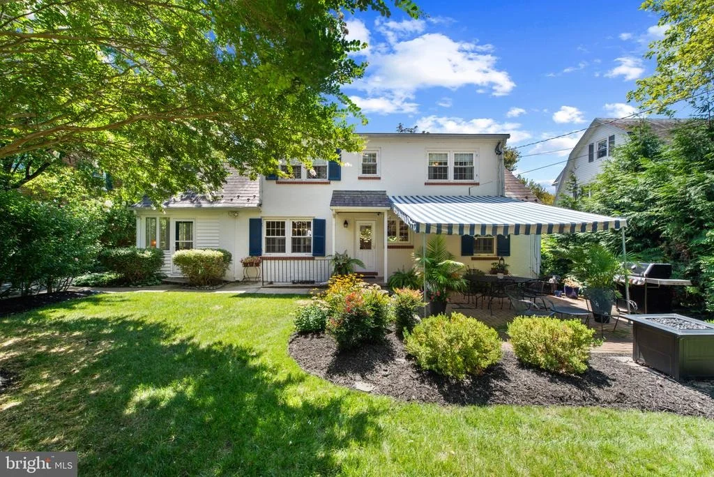 Photo of 304 CEDARCROFT ROAD
