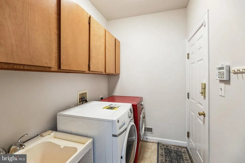 Photo of 10002 LINDLEY COURT