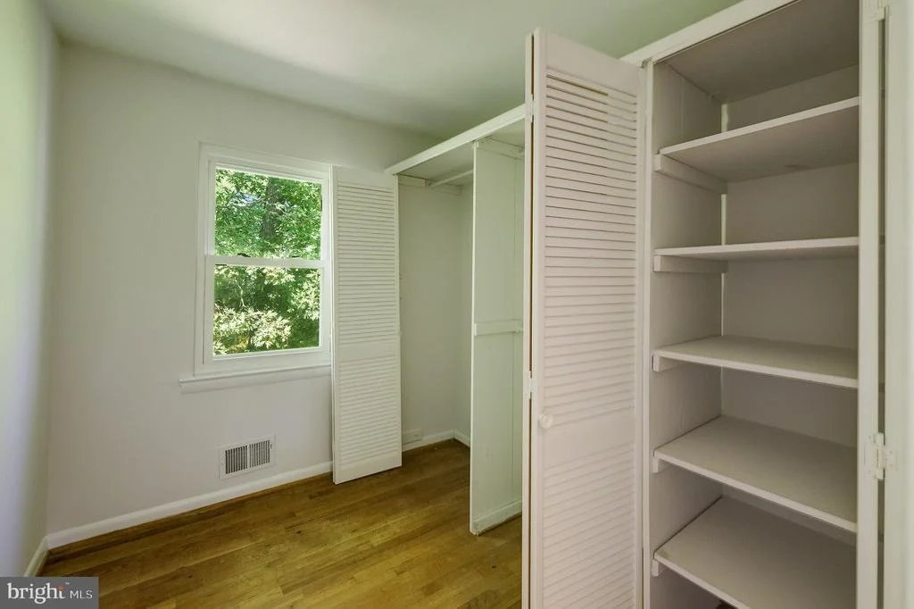 Photo of 3 LAKESIDE DRIVE