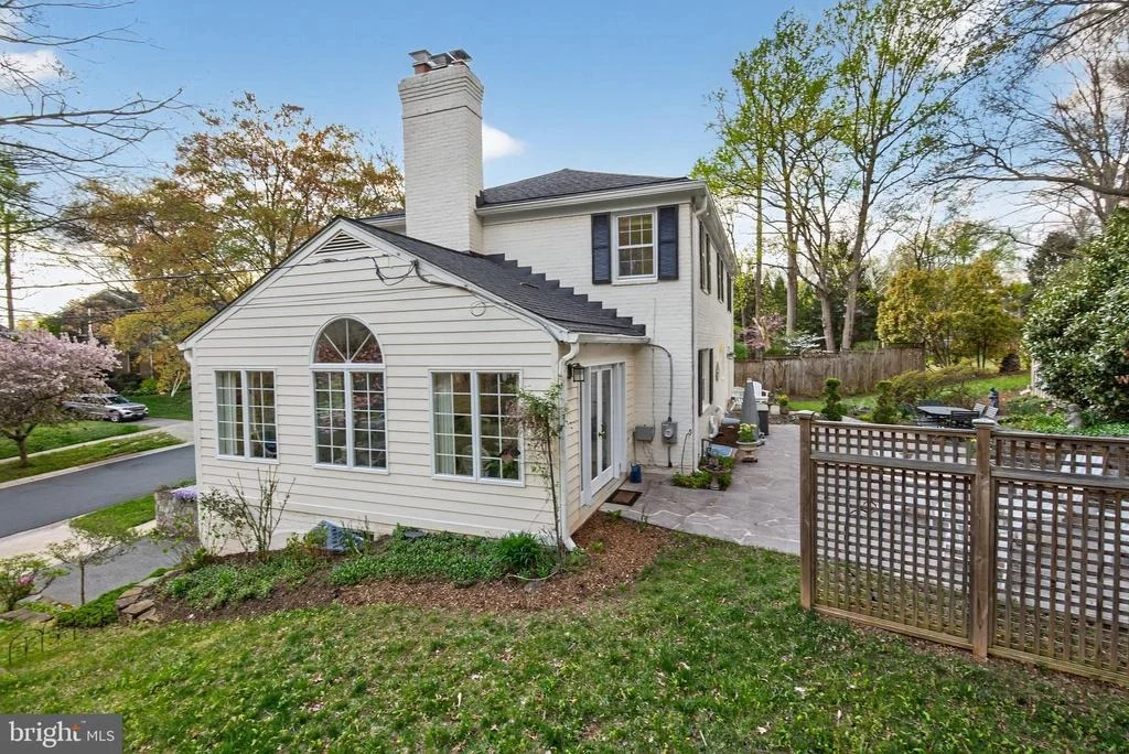 Photo of 6309 KENHOWE DRIVE