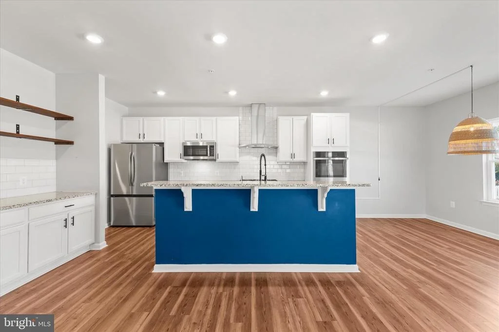 Photo of 5559 TRAFALGAR CIRCLE