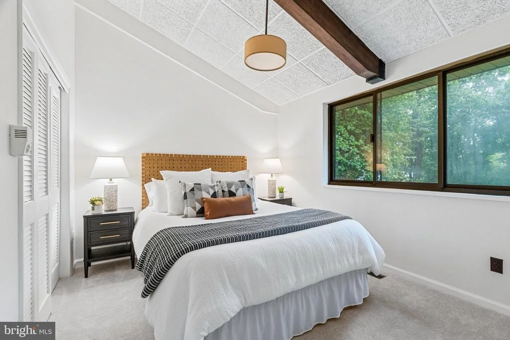 Photo of 6422 QUINN ROAD
