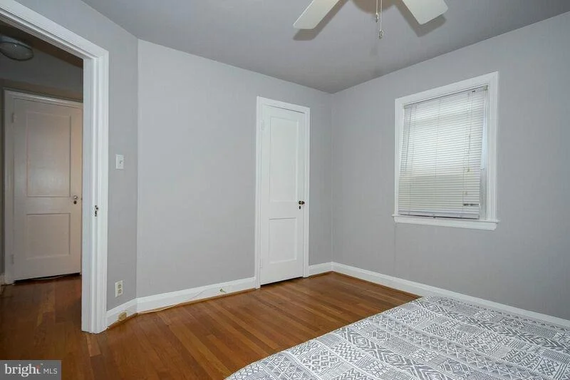 Photo of 806 WARWICK ROAD