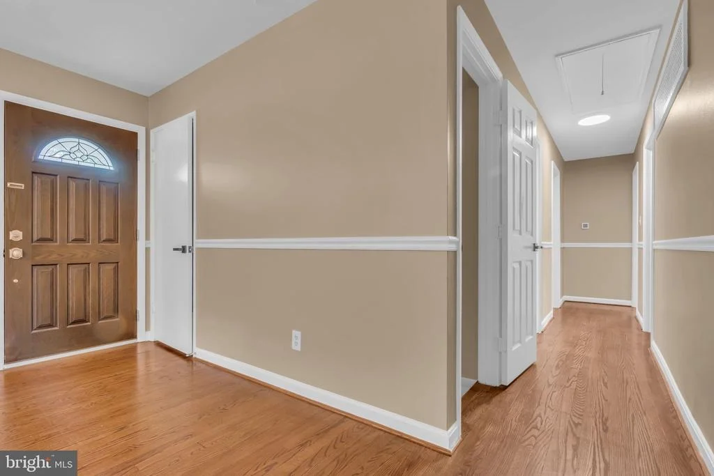 Photo of 6809 BRADDOCK ROAD