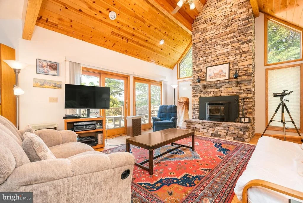 Photo of 2895 TURKEY NECK ROAD
