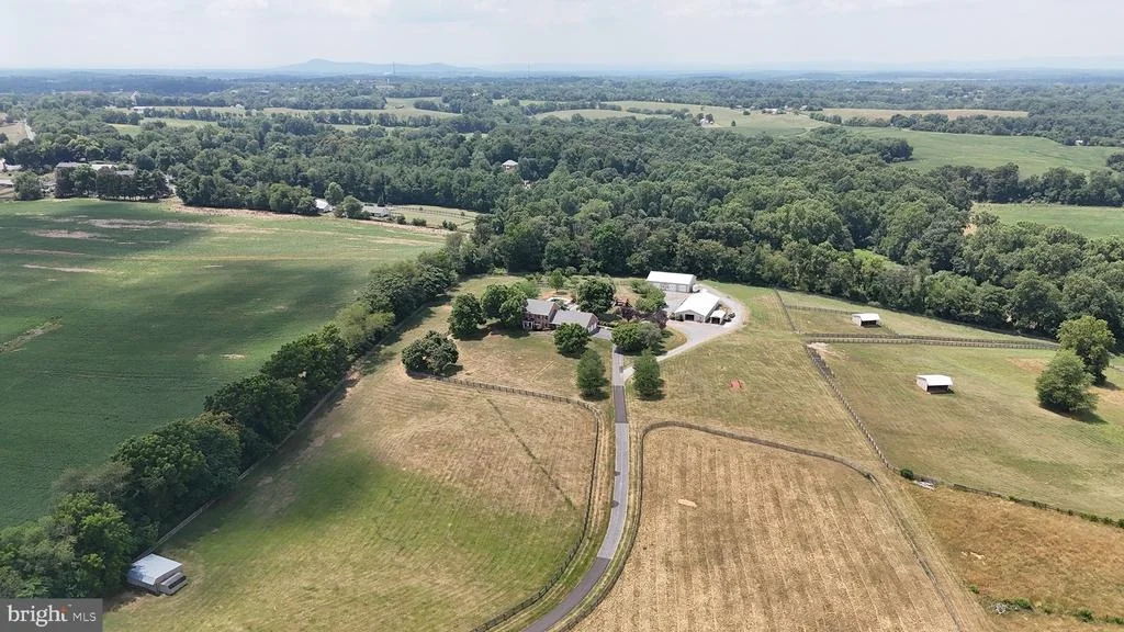 Photo of 26100 MULLINIX MILL