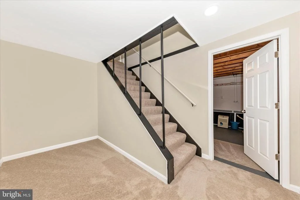 Photo of 5815 MEADOW DRIVE