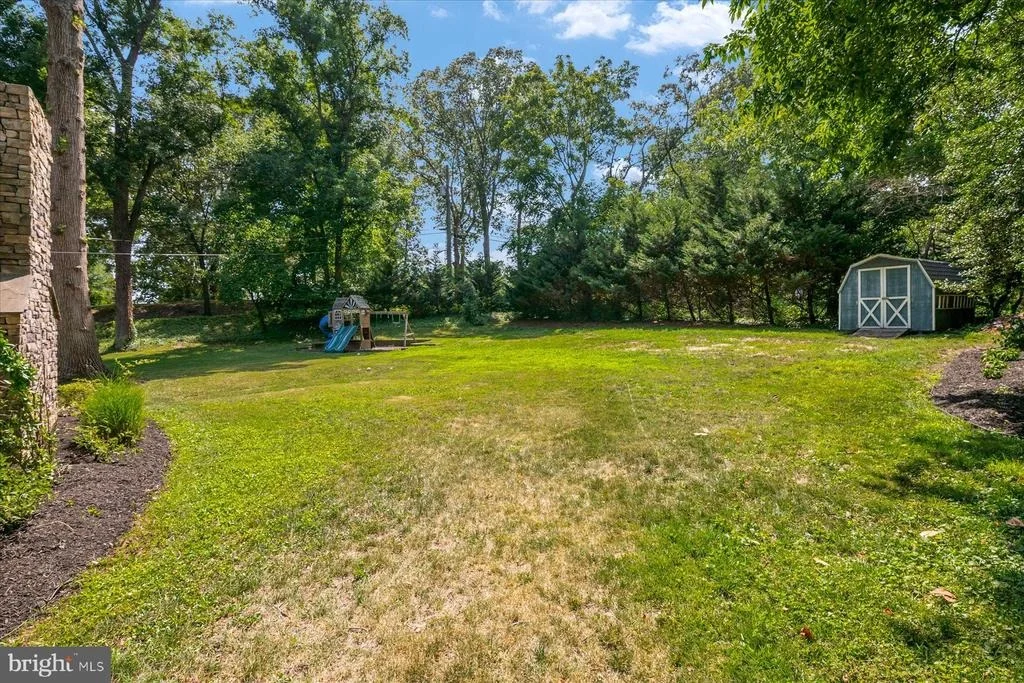 Photo of 1134 VALLEY DRIVE