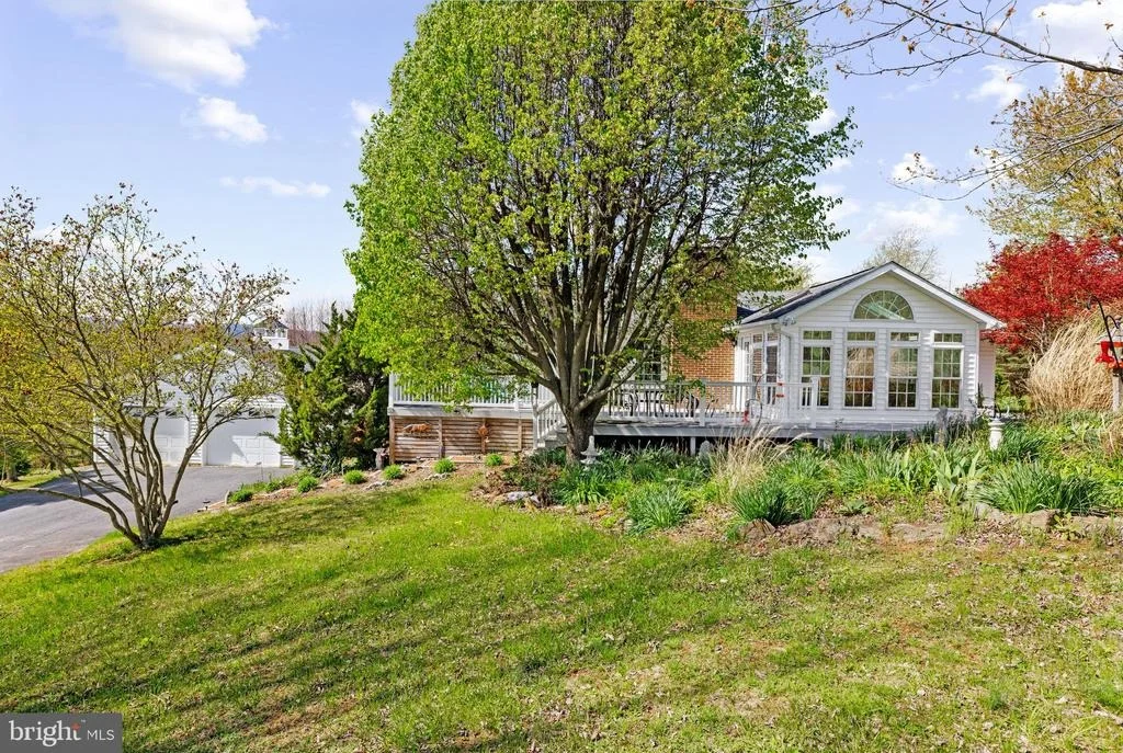 Photo of 1049 LAUREL GROVE ROAD