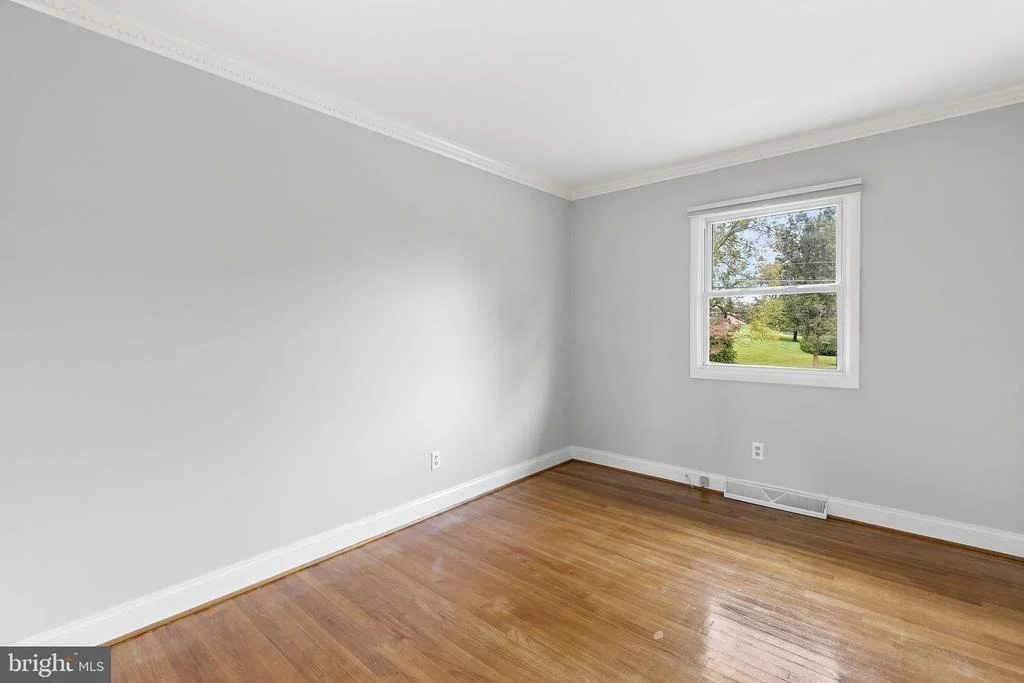 Photo of 1404 RYAN ROAD