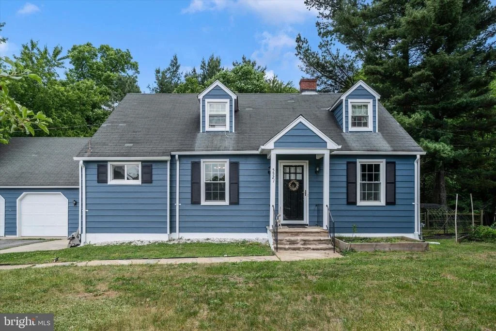 Photo of 5521 WATERLOO ROAD