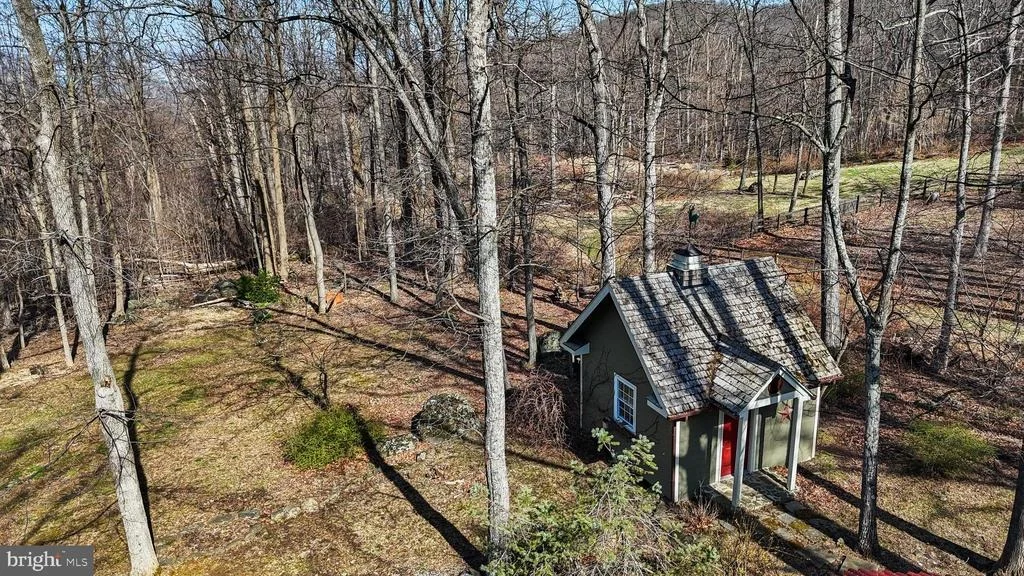 Photo of 17641 RAVEN ROCKS ROAD